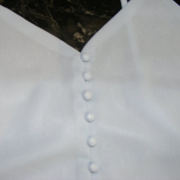 Sky Blue Button DownTop Size M EUC - Picture 4 of 8